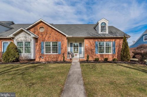 1212 White Birch Ln, Carlisle, PA 17013-3591
