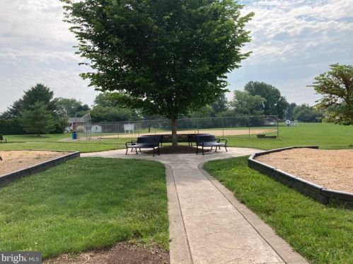 57 Perseverance Ln, Ephrata PA  17522-9159 exterior