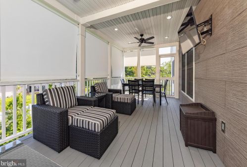 221 Hanover Rd, West Deptford NJ  08086 exterior