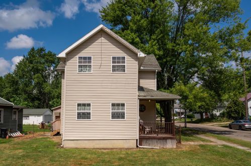 241 Barnhart St, Marion, OH 43302-3246