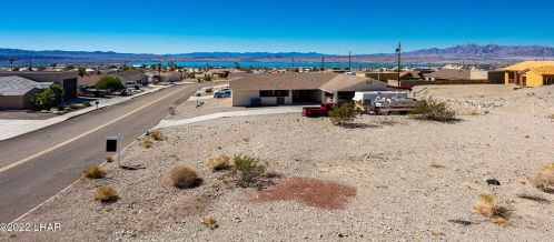 2943 Sombrero Dr, Lake Havasu City AZ  86404-3241 exterior