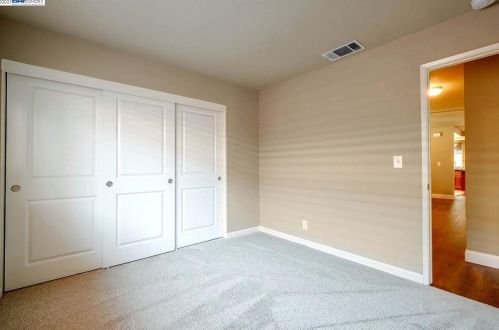 3530 Whitehall Ct, Pleasanton CA  94588-3507 exterior