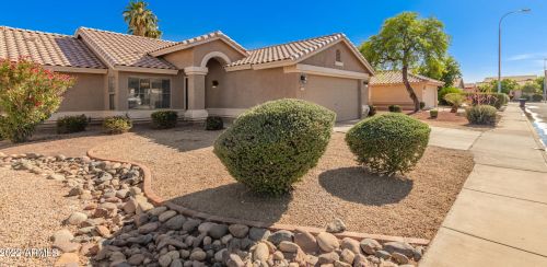 1693 Sparrow Dr, Chandler, AZ 85286-7428