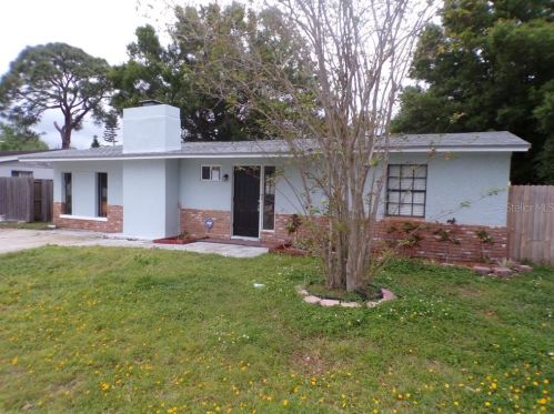 5571 64th Ave, Pinellas Park, FL 33781-5526