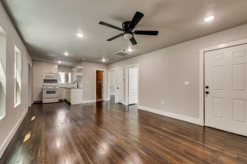 4220 Lisbon St, Fort Worth TX  76107-6419 exterior