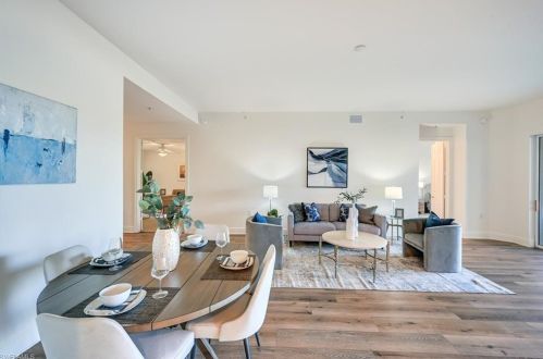 3181 Aviamar Cir, Naples, FL 34114-9587