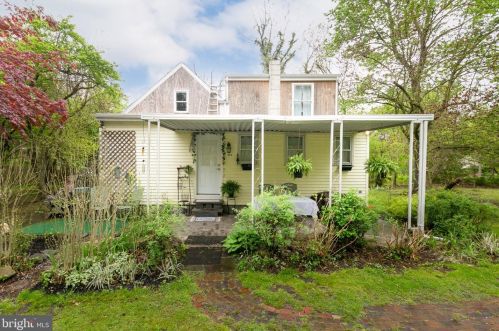 111 Mount Misery Rd, Browns Mills, NJ 08015-7003