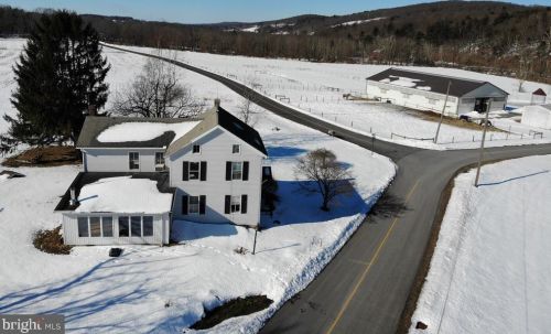 503 Orchard Ln, Molino, PA 17961-8955