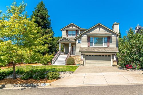 5757 Desoto Dr, Santa Rosa, CA 95409-4301
