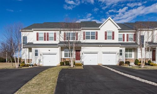 959 King Way, Breinigsville, PA 18031-1484