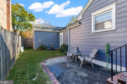 315 Maple Ave, Camden NJ  08109-2698 exterior