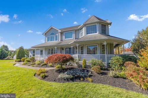 695 Tomlin Station Rd, Harrison Township, NJ 08062-4711