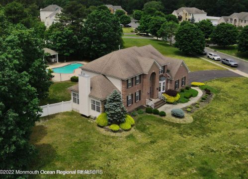 2 Sarah Ct, Jackson Twp NJ  08527-4760 exterior