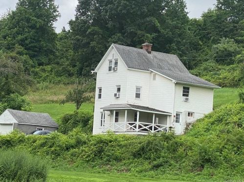 111 Western Ave, Marlborough NY  12542-5141 exterior
