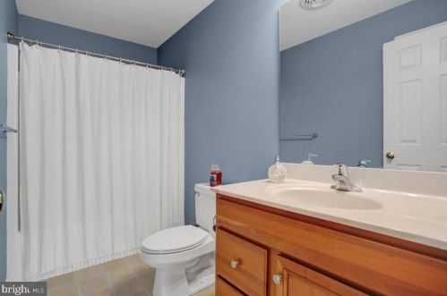 1816 Serene Way, Lancaster PA  17602-7001 exterior