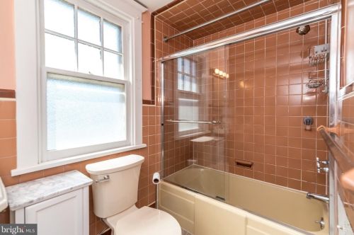 630 Columbia Ave, Lansdale PA 19446-3309 exterior