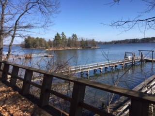 28 Colony Cove Rd, Lee, NH 03824-3410