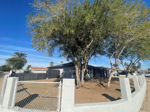 3138 48th Dr, Phoenix, AZ 85031-3613