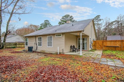 130 Chandler Dr, Ladson SC  29456-4800 exterior