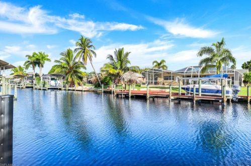 129 54th Ter, Cape Coral, FL 33914-7133