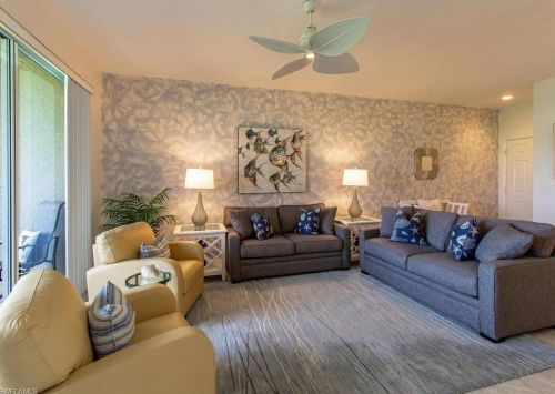 5944 Sand Wedge Ln, Naples, FL 34110-3300