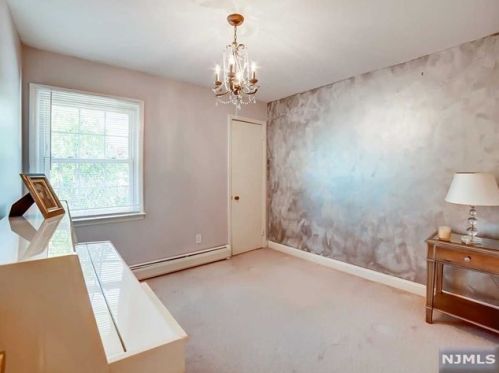 550 Franklin Ave, Franklin Lakes NJ  07417-2512 exterior