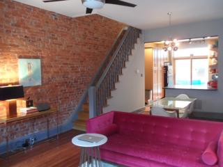 716 Hicks St, Philadelphia PA  19146-2125 exterior