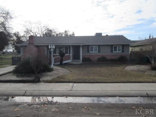 13923 Walker St, Armona, CA