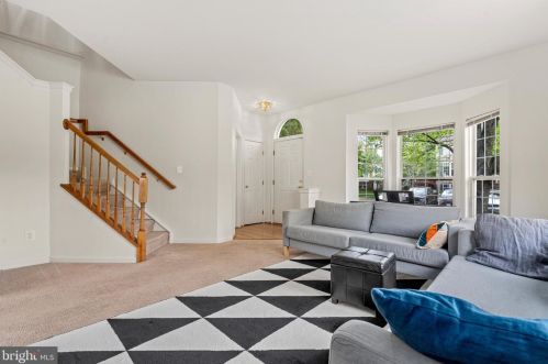 6975 Manahoac Pl, Gainesville VA  20155-1638 exterior