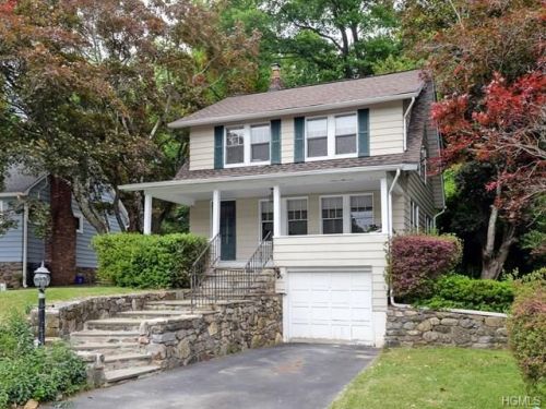 205 Foshay Ave, Pleasantville NY  10570-3617 exterior