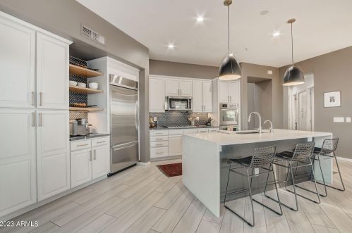 6164 Amber Sun Dr, Scottsdale AZ 85266-7035 exterior