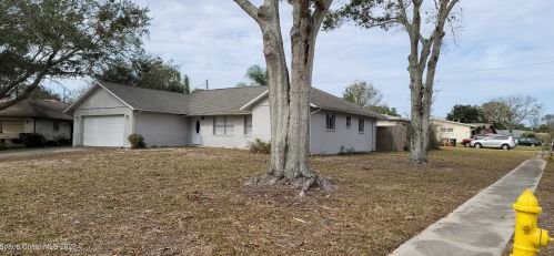 2100 Clay Cir, Titusville FL  32780-6012 exterior