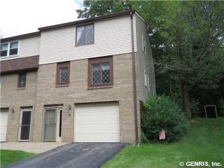 43 Woodridge Trl, Henrietta, NY 14467-8925