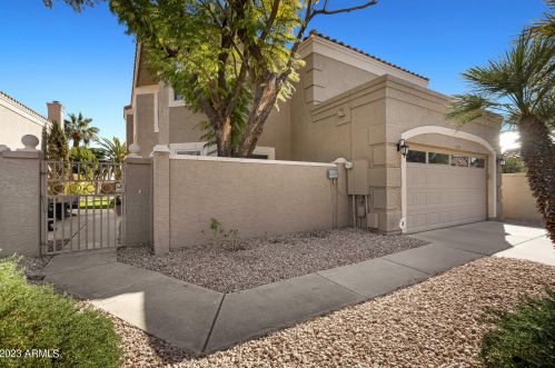 15835 33rd Pl, Phoenix, AZ 85032-3872