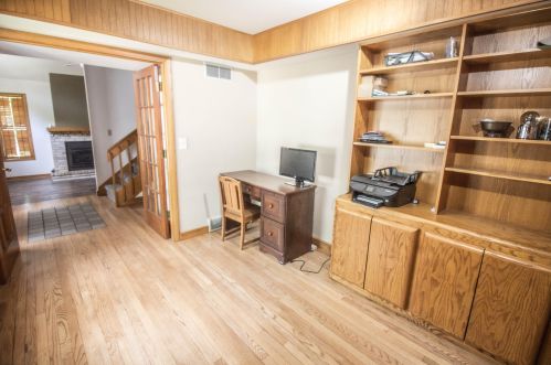 2424 Parnell Ave, Milwaukee WI 53221-4253 exterior