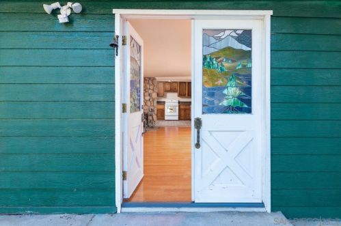 4209 Alpine Blvd, Alpine CA  91901-2312 exterior