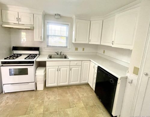 1190 Slater Rd, New Britain CT  06053-1613 exterior