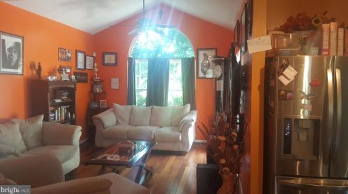 227 Pennford Pl, Boothwyn PA  19060-4407 exterior