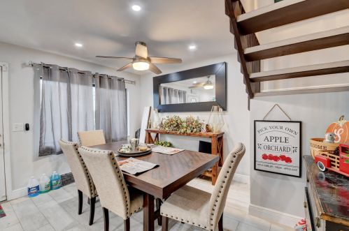 5274 Jog Ln, Delray Beach FL  33484-6621 exterior