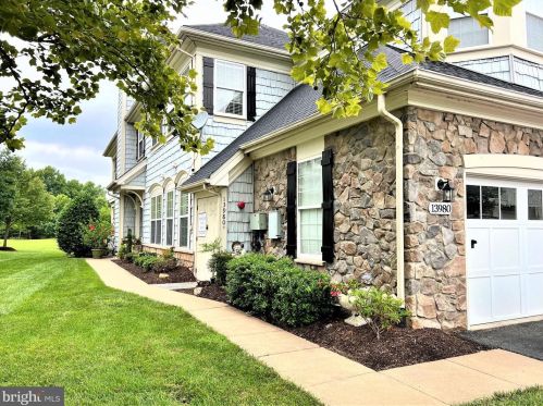13980 Greendale Dr, Woodbridge, VA 22191-1485