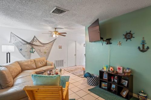 9129 Richwood Ln, Port Richey, FL 34668-5139