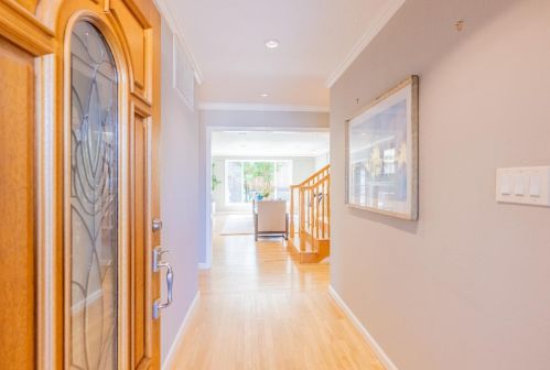 553 Croyden Ct, Sunnyvale, CA 94087-3367