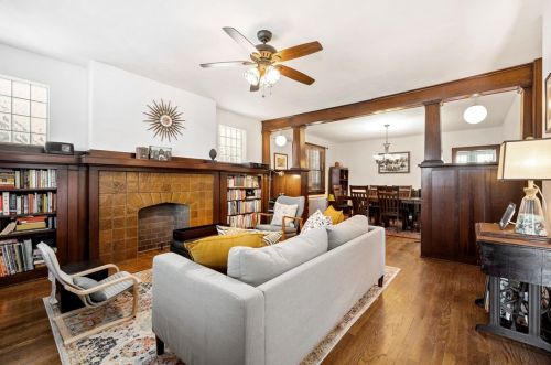 5557 Pocusset St, Pittsburgh, PA 15217-1912