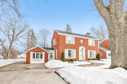 2509 Betty Ct, Green Bay, WI 54301-1814