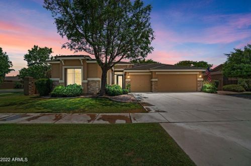 2879 Cullumber Ct, Gilbert, AZ 85234-6329
