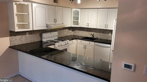624 Stony Way, Norristown, PA 19403-4219