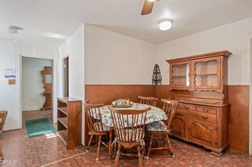 2500 Trinity Pl, Oxnard CA  93033-4814 exterior