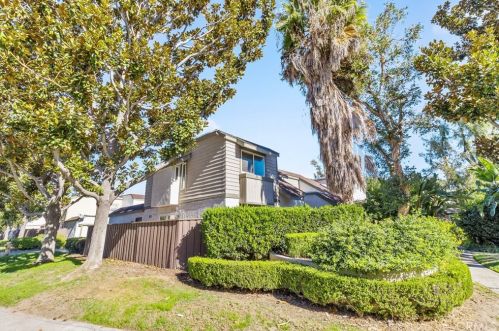 2301 Greenwood Pl, Ontario, CA 91761-5622