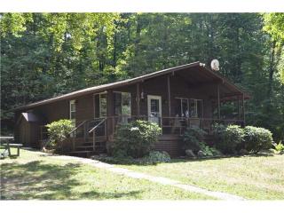 544 Lake Shore Rd, Friedens, PA 15541-6106