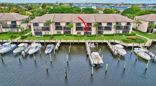 270 Captains Walk, Delray Beach FL  33483-8087 exterior
